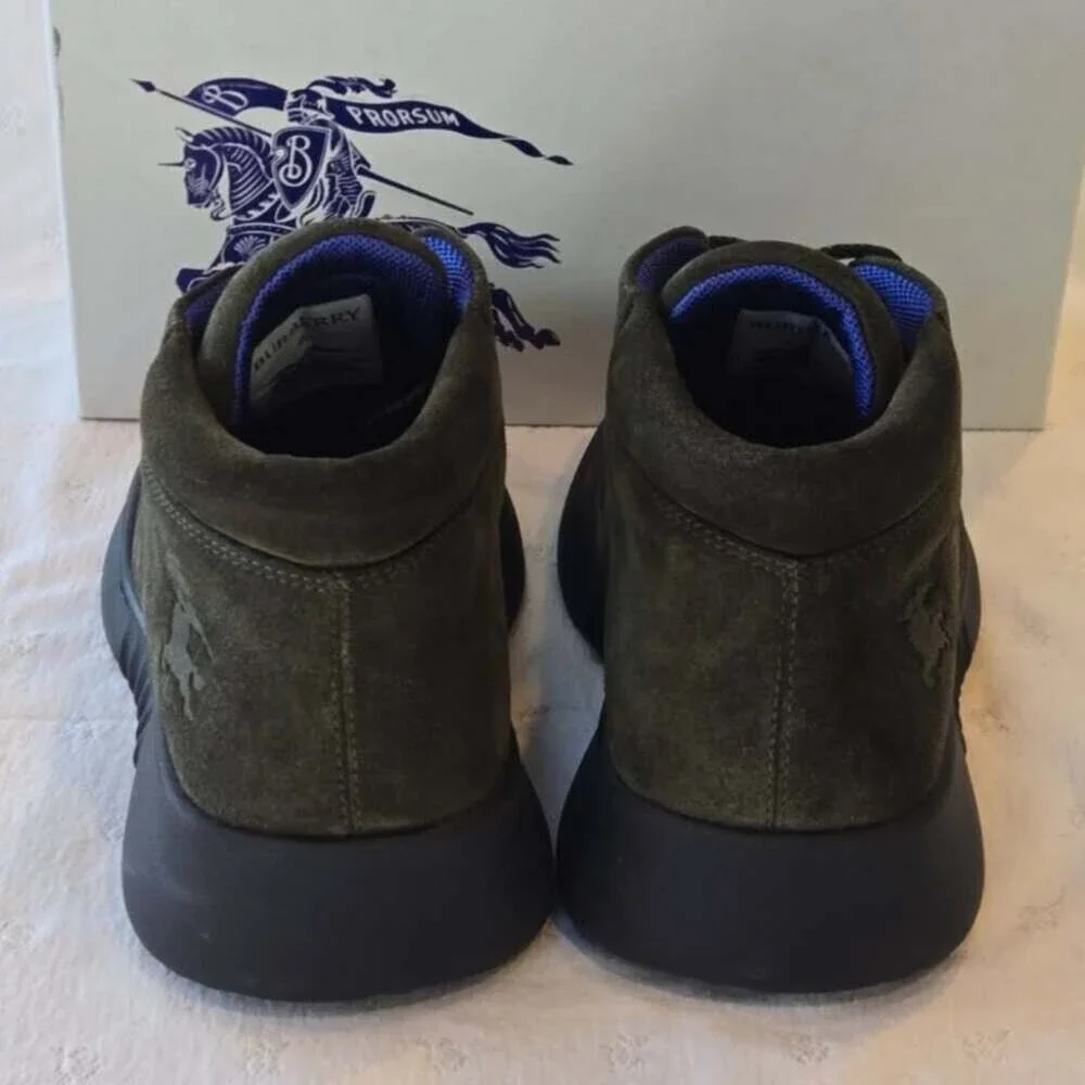 NIB Burberry Olive (Loch) Chukka Lace-Up Square Toe Boots Size 40